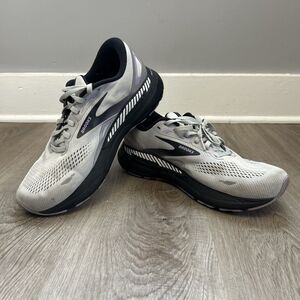 Brooks Adrenaline GTS 23 Womens 11.5 2E Gray Running Shoes Sneakers 1203812E039